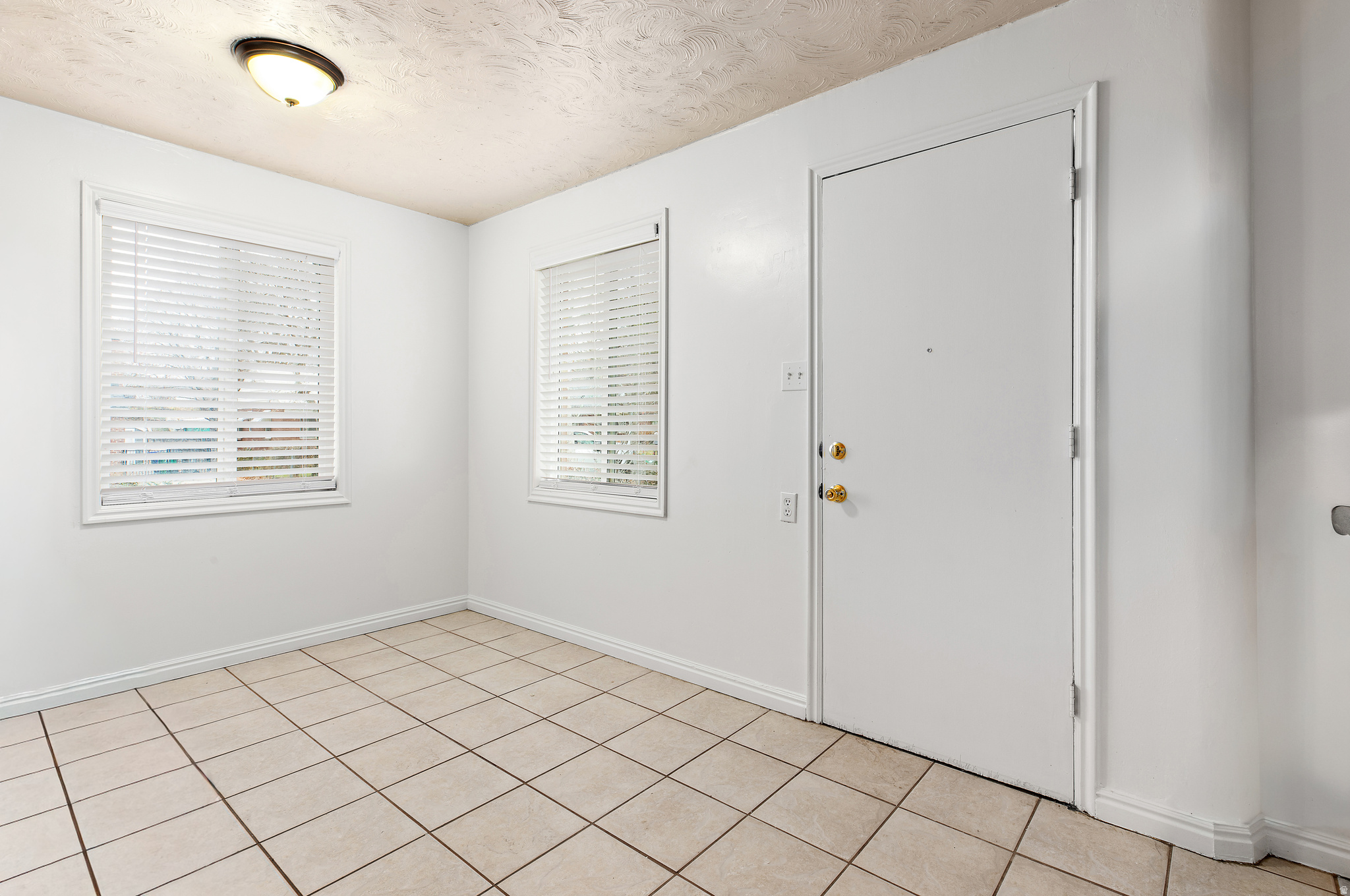 MOUNTAIR ACRES - Residential