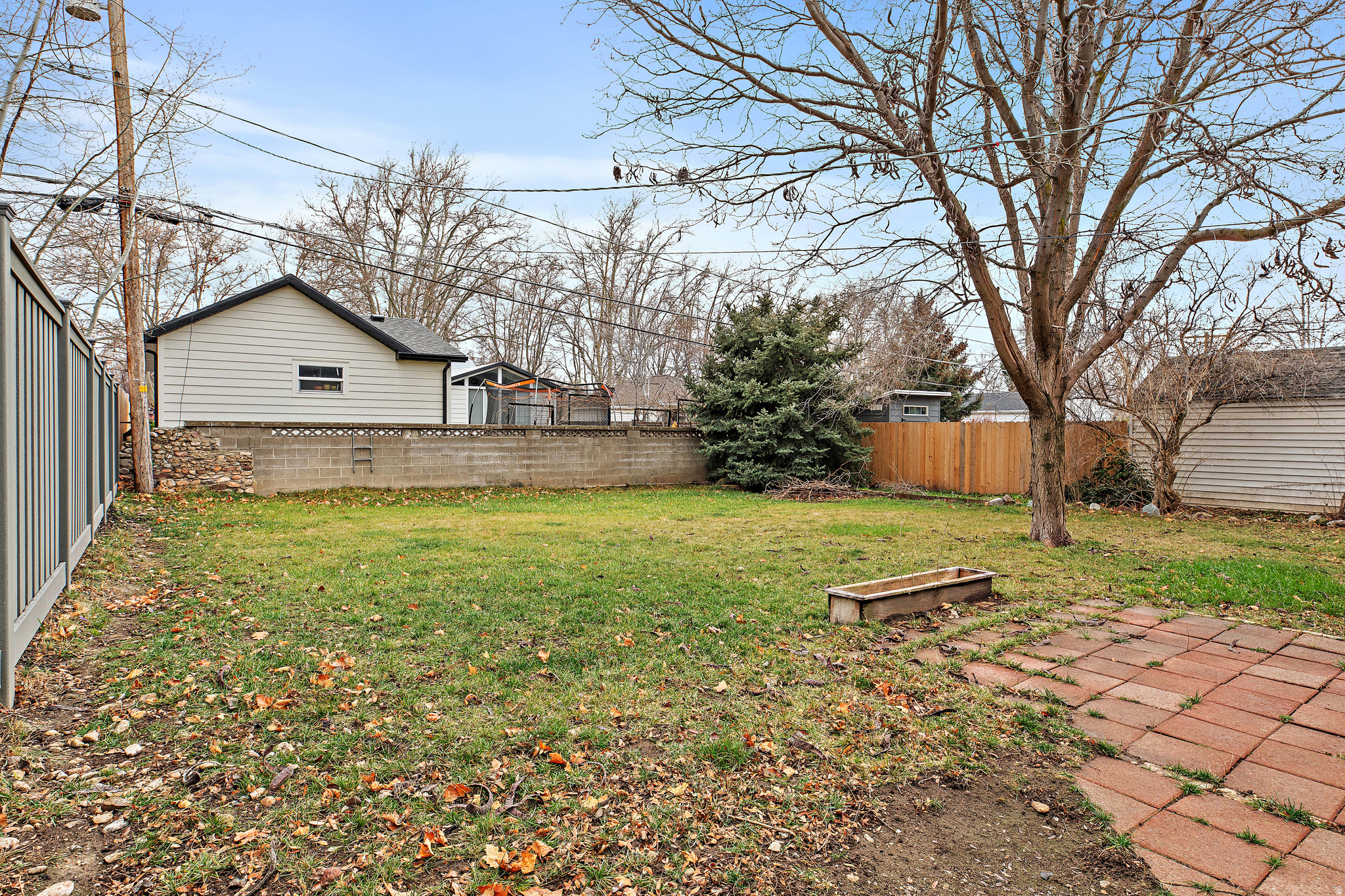 MOUNTAIR ACRES - Residential