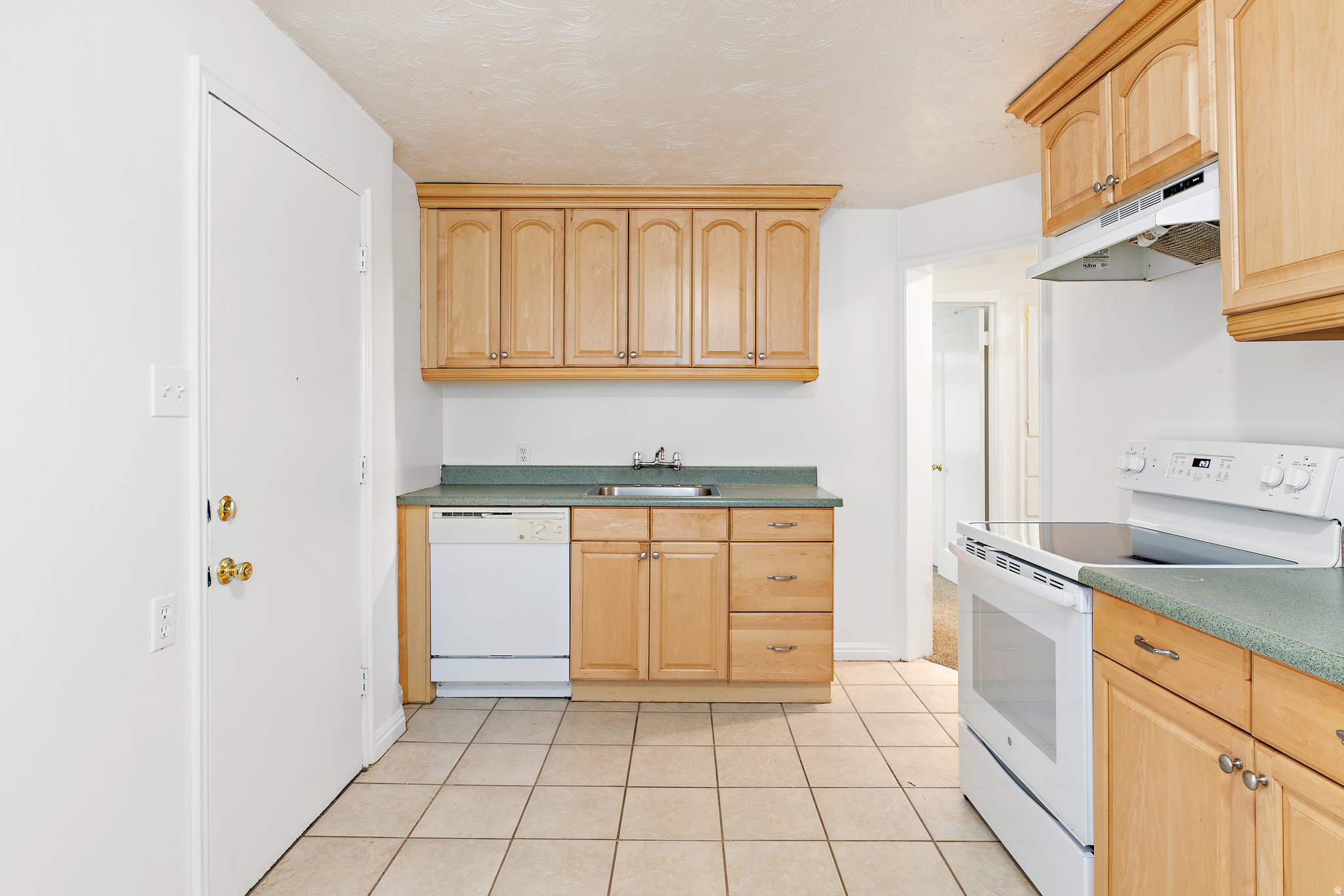 MOUNTAIR ACRES - Residential