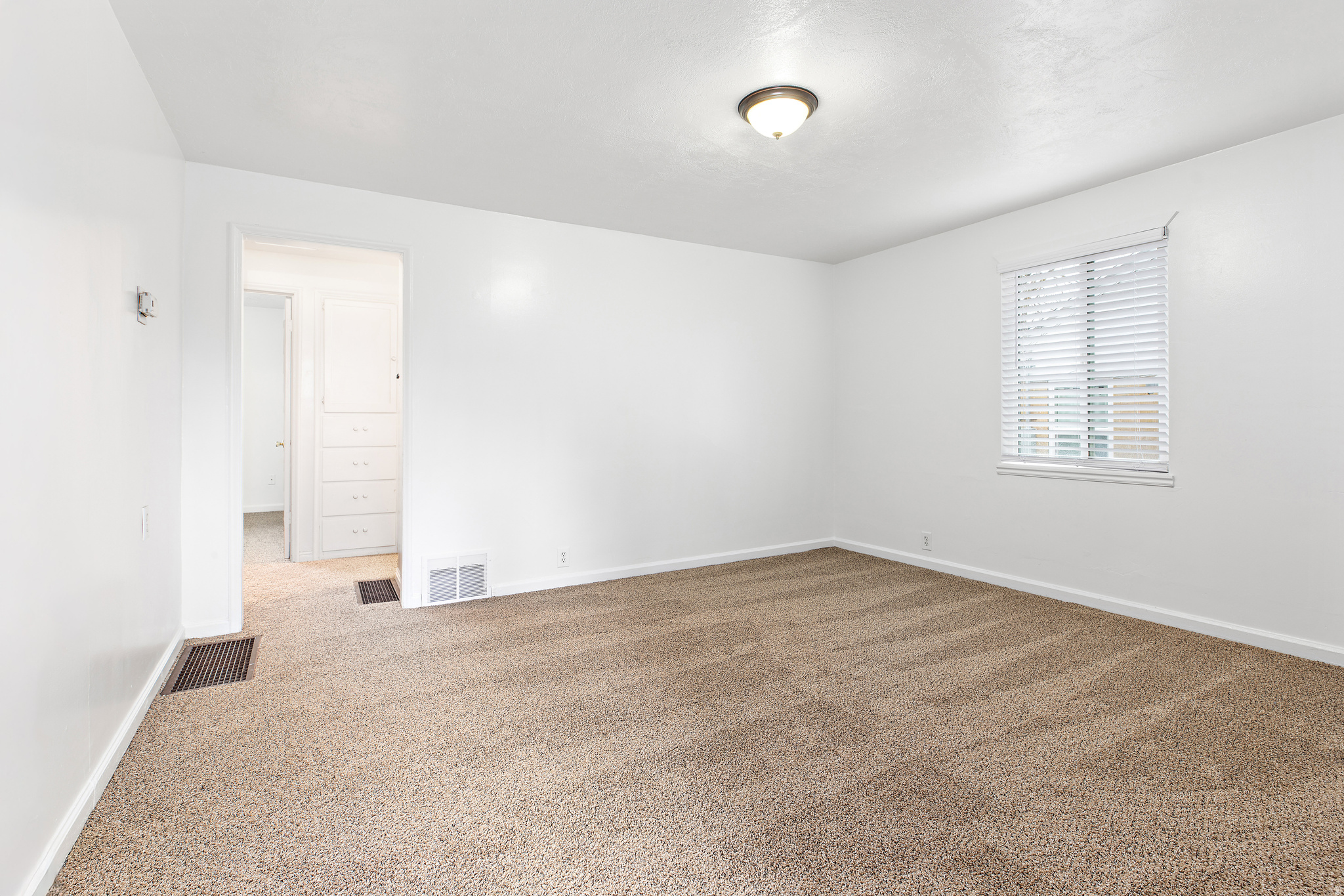 MOUNTAIR ACRES - Residential