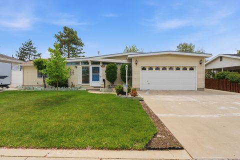 Photo of 448 E 9150 S, Sandy, UT 84070 (MLS # 2152182)