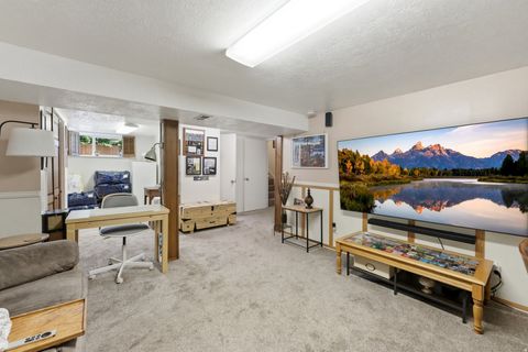 Tiny photo for 448 E 9150 S, Sandy, UT 84070 (MLS # 2152182)