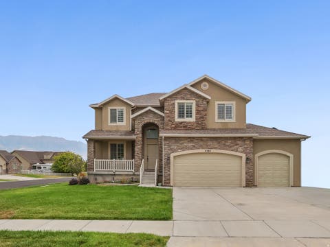 Homes For Sale - 4144 S Schooner Dr<br/> Saratoga Springs, UT 84045