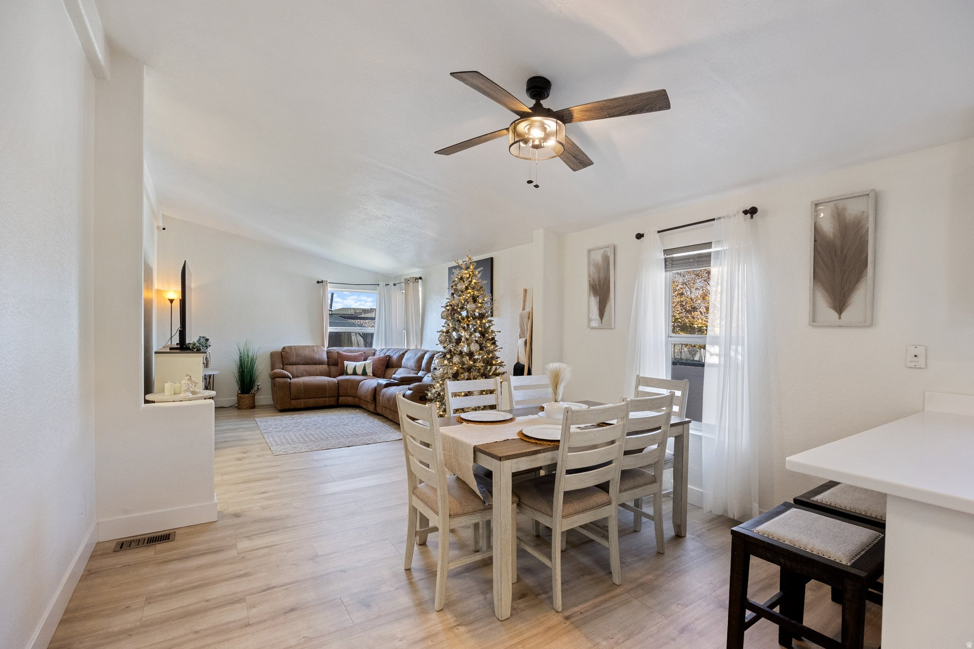 OAKBROOK - Residential