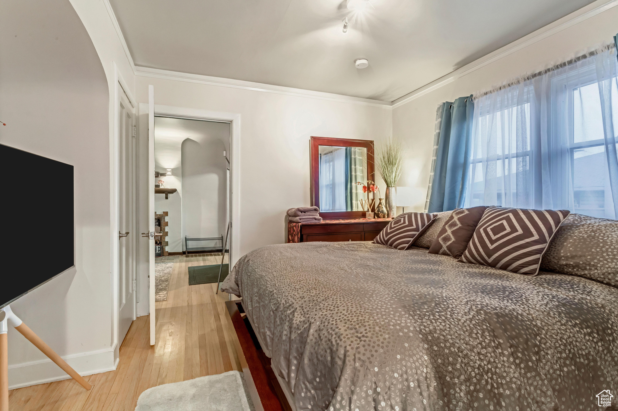 HARVARD/YALE - Residential