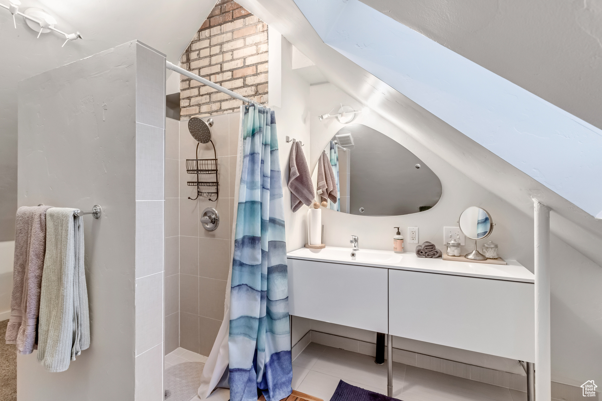 HARVARD/YALE - Residential