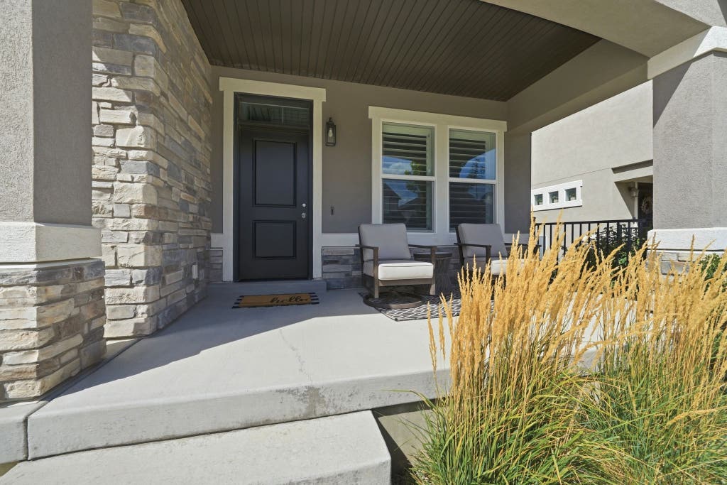 Photo of 888 W ELLSWORTH ST #307, Bluffdale, UT 84065 (MLS # 2181163)