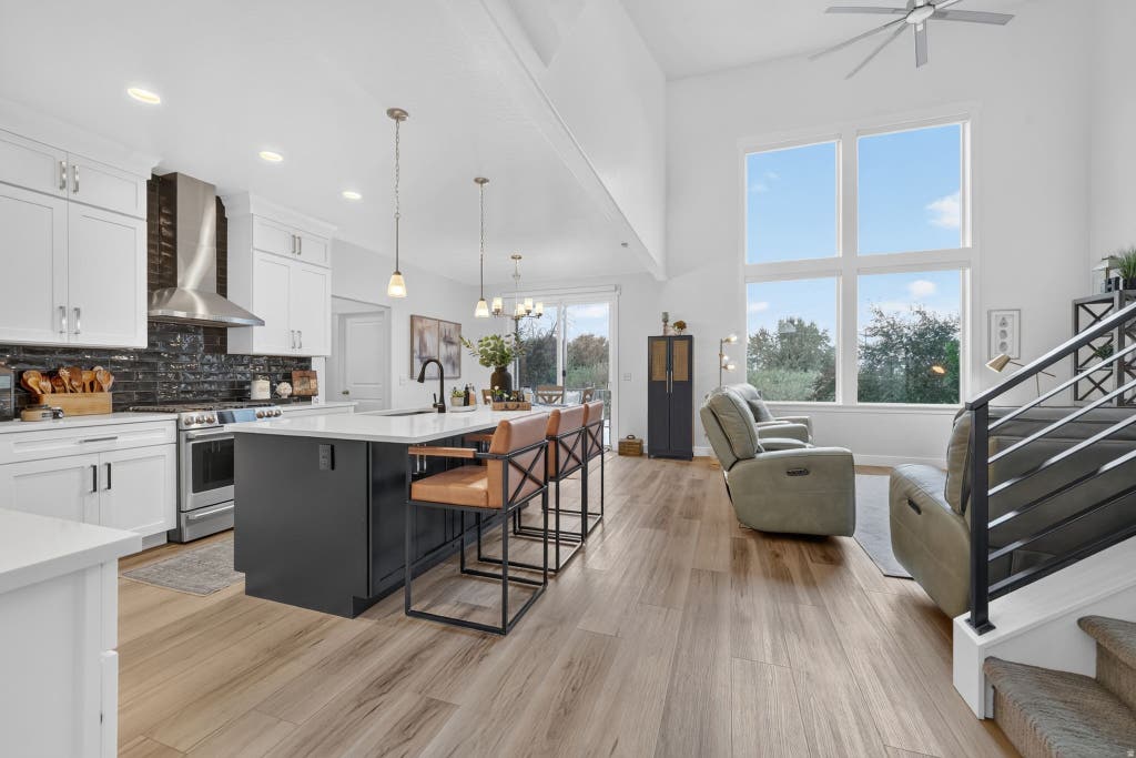 Photo of 888 W ELLSWORTH ST #307, Bluffdale, UT 84065 (MLS # 2181163)