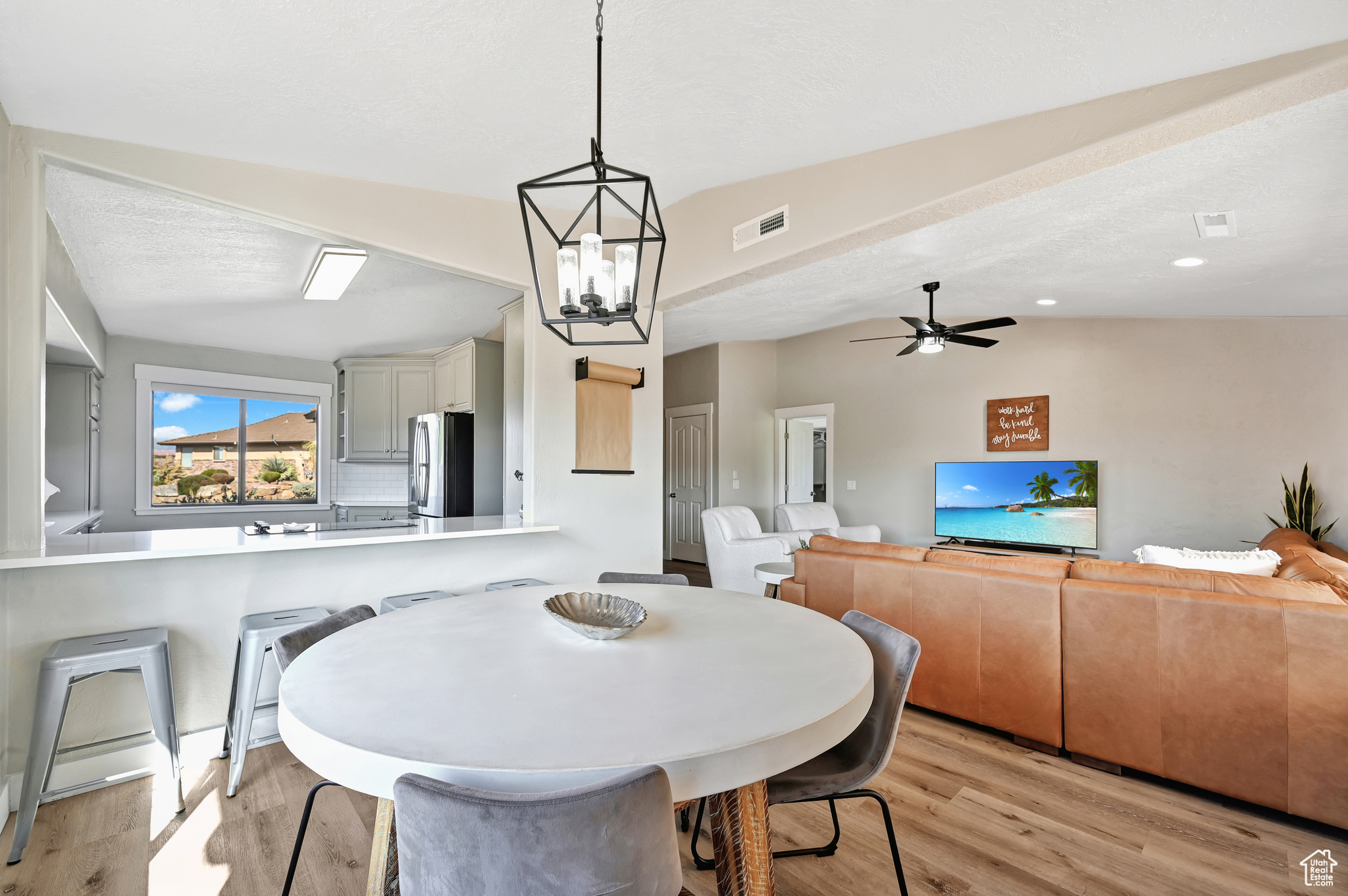 LEGACY 6 AMD - Residential