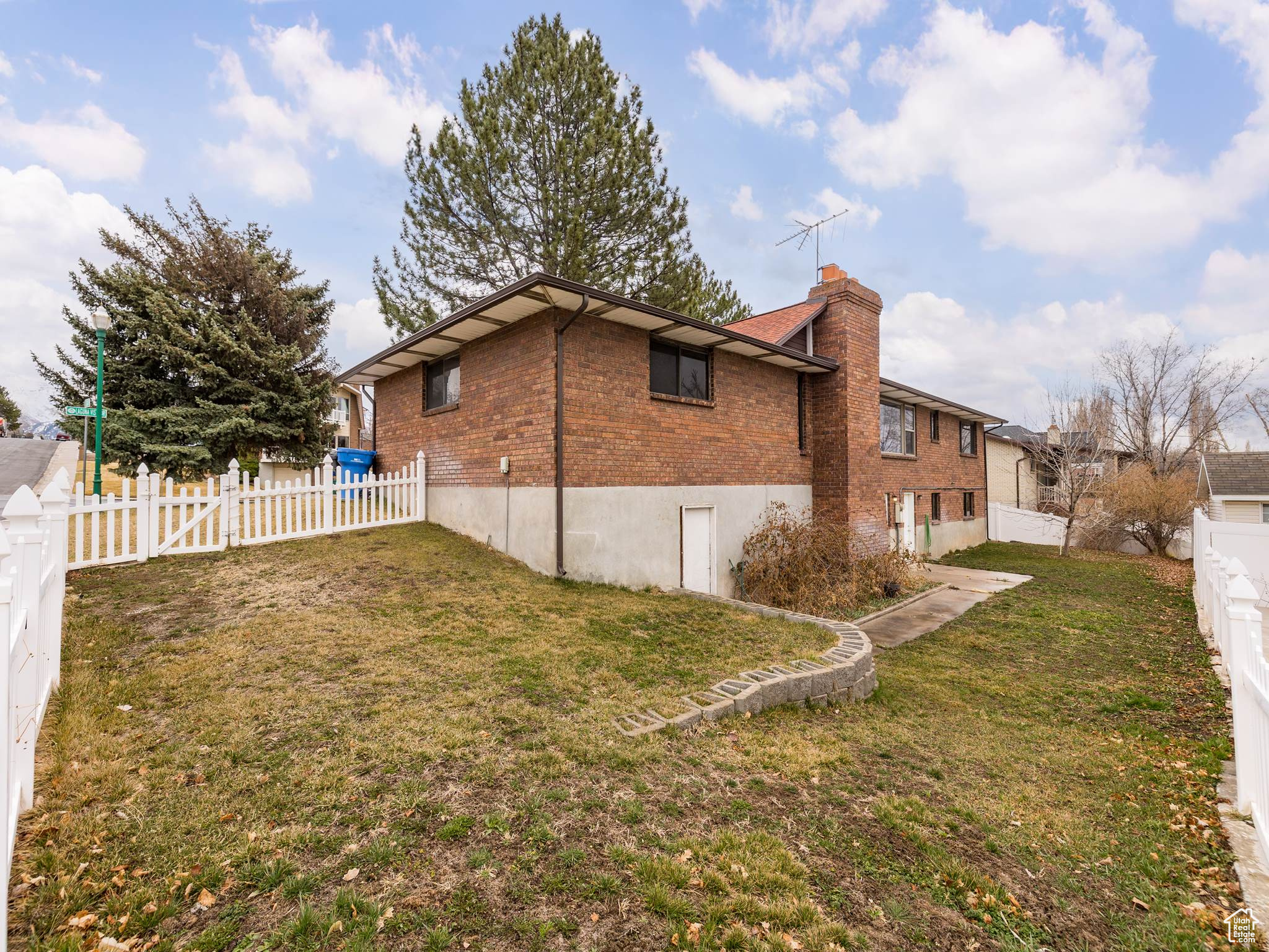1826 Laguna Vista Dr, Orem, Utah image 3