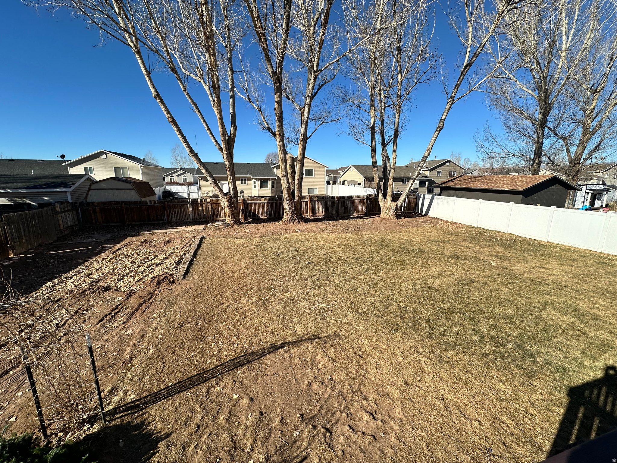 MEADOW BROOKE - Residential