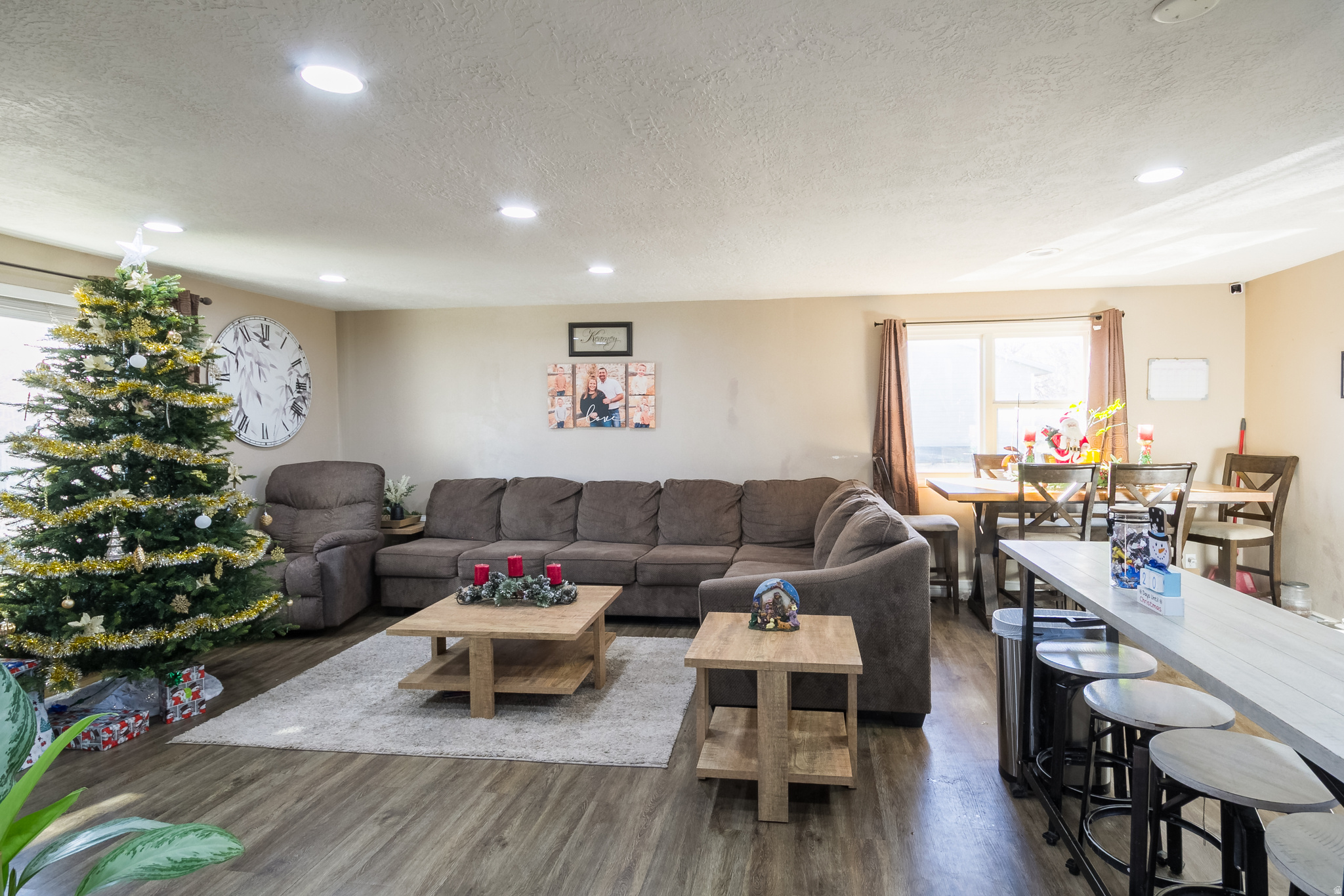 MEADOW BROOKE - Residential