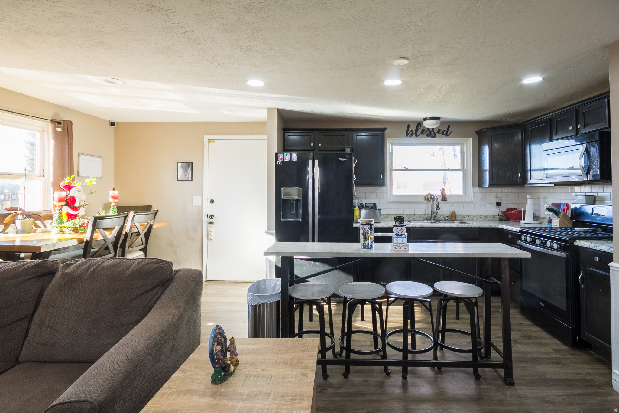 MEADOW BROOKE - Residential