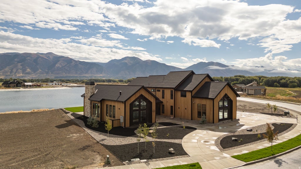Photo of 1341 WILLOW LAKES DR #56, Logan, UT 84321 (MLS # 2186236)