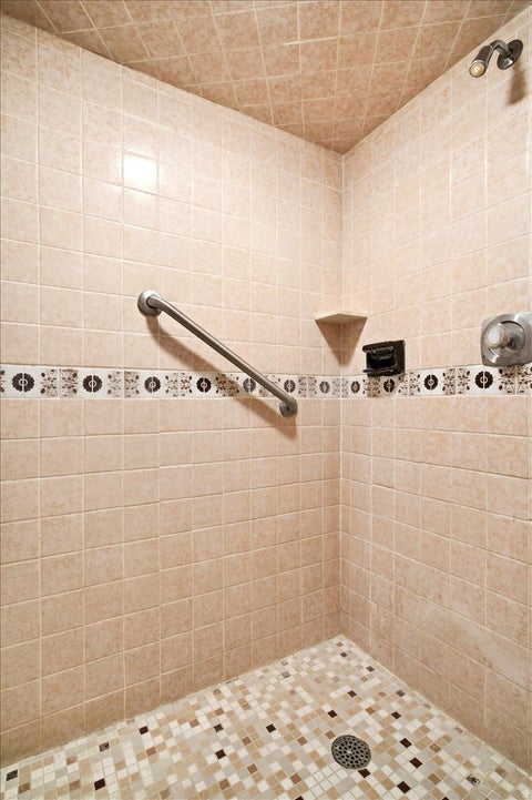 Tiny photo for 2252 W 800 N, Clinton, UT 84015 (MLS # 2167452)