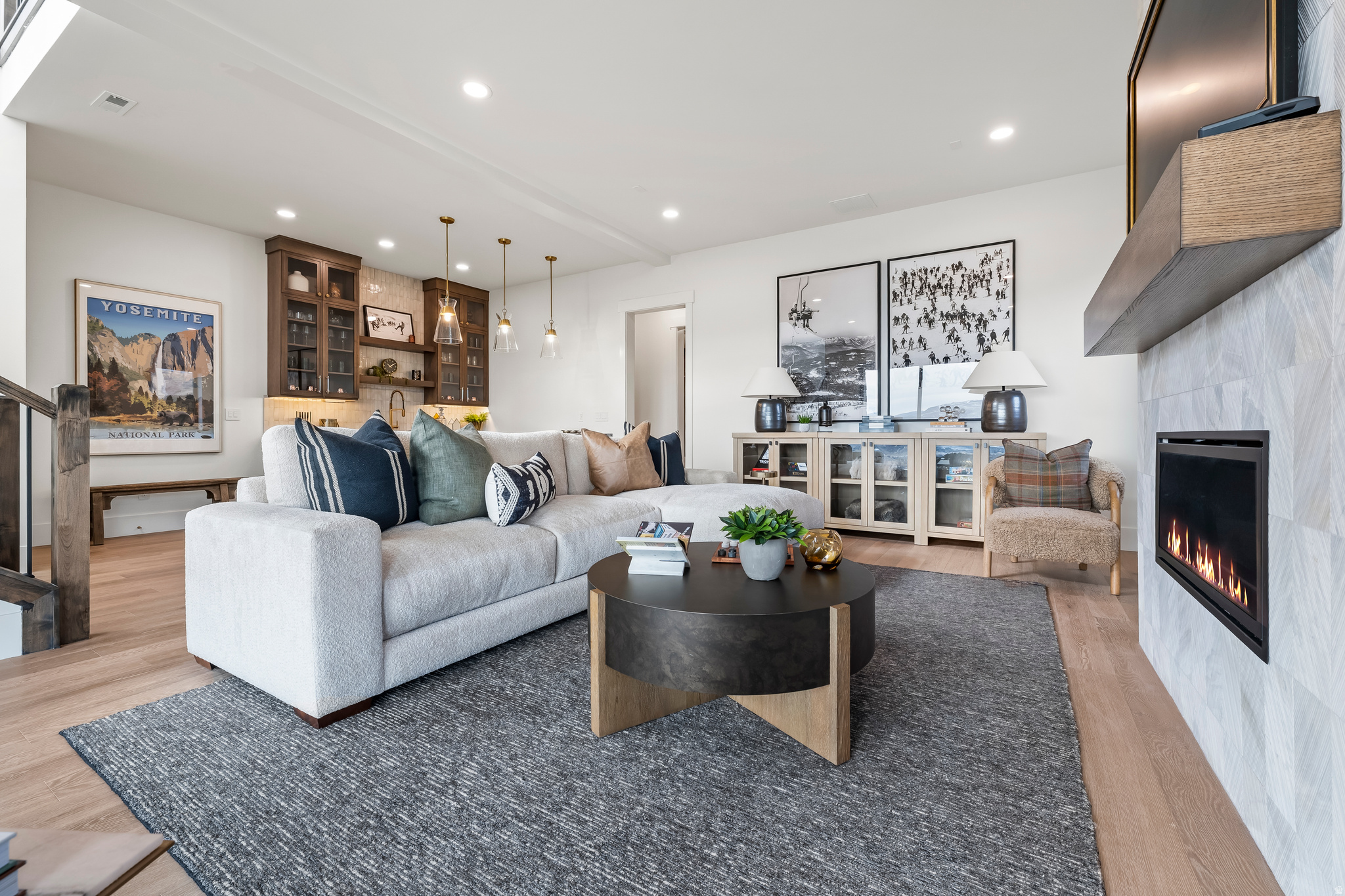 AMANTI LAGO - Residential