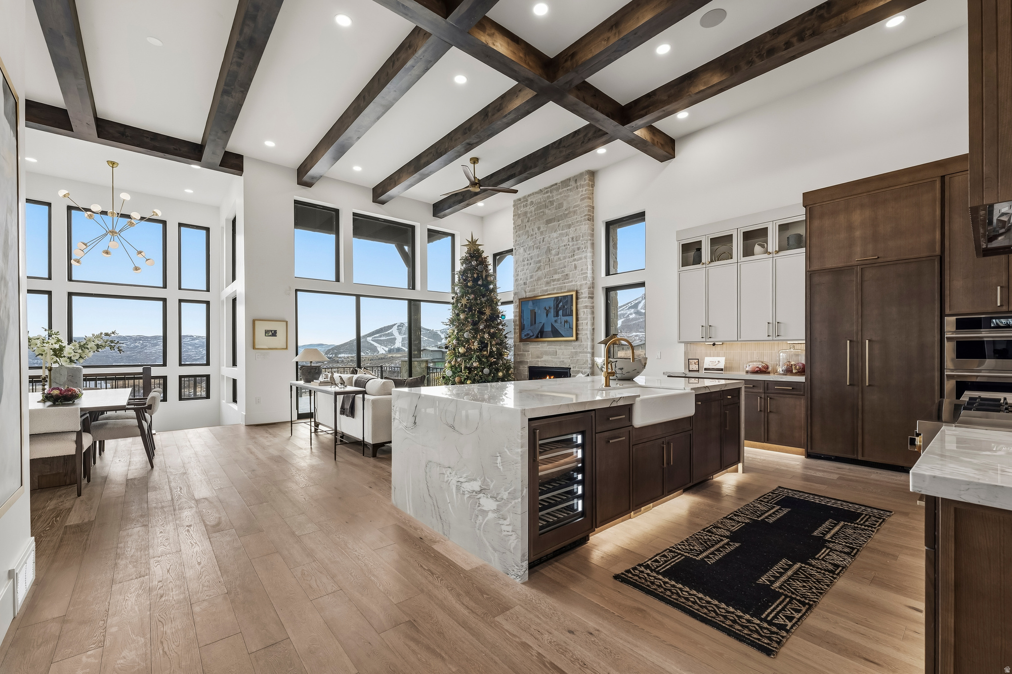 AMANTI LAGO - Residential