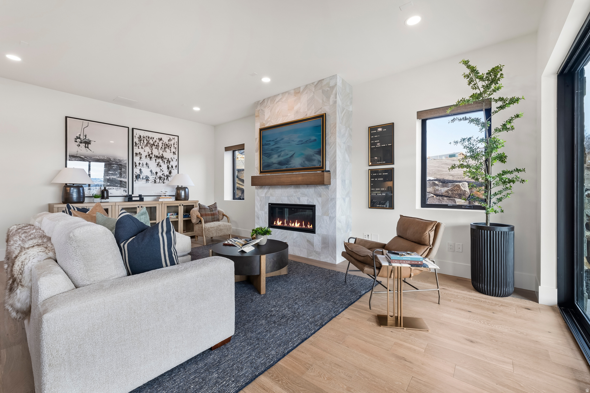 AMANTI LAGO - Residential