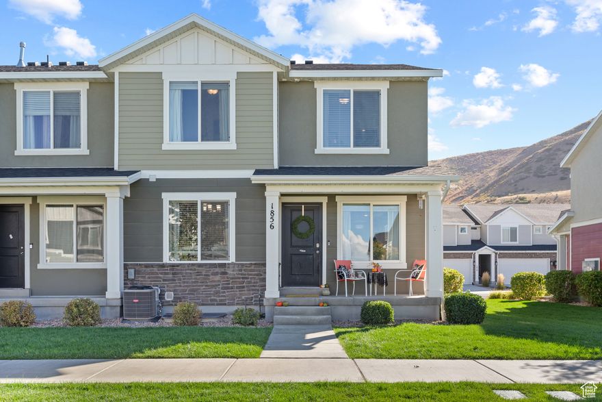 Save $150/month for the first 2 years! Seller will credit 2 years worth of HOA fees to the buyer's HOA account at closing. Welcome to your new country townhome - where the space is as perfectly put together as your Pinterest board. It's cozy enough to make you never want to leave, but when you do, you'll be greeted by mountain views, a community playground, and a beautifully kept common lawn.