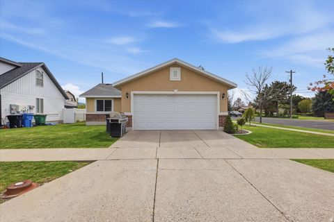 Tiny photo for 896 PARK AVE, Logan, UT 84321 (MLS # 2152287)