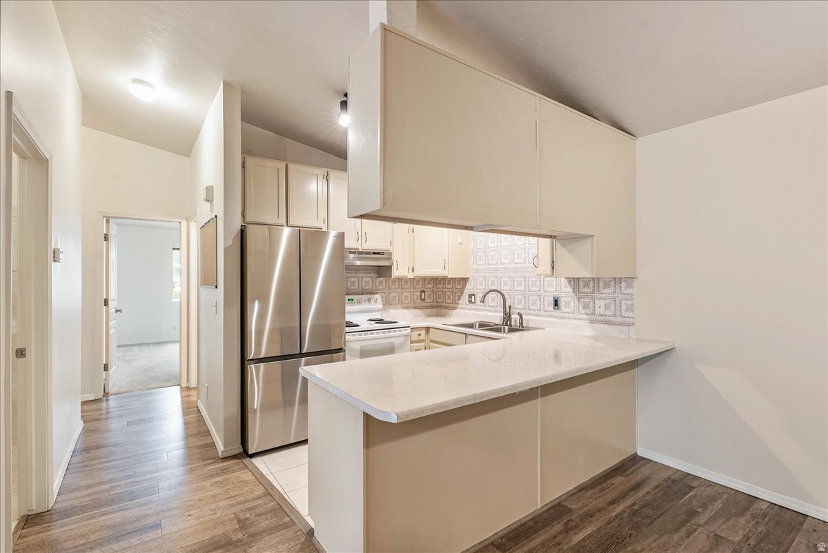 CENTURY PARK EAST - Residential