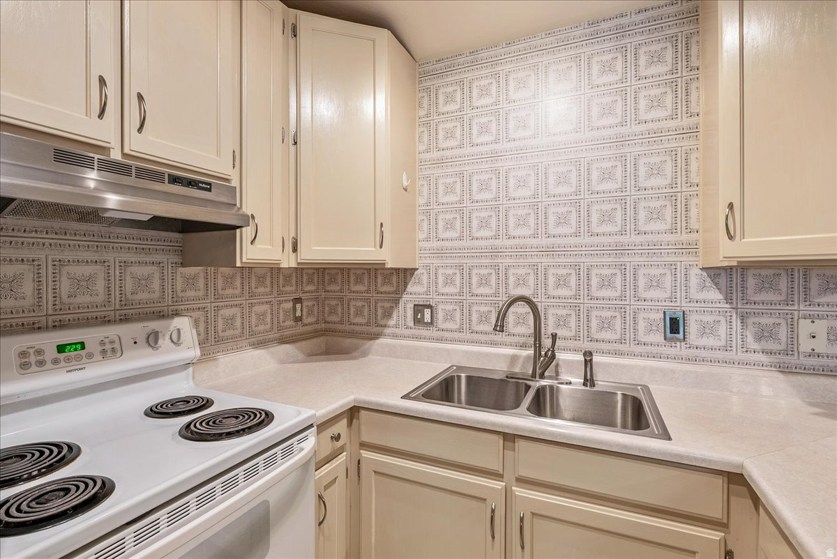 CENTURY PARK EAST - Residential