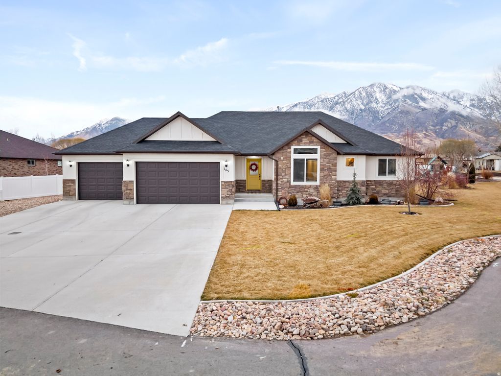 Photo of 145 S 300 W, Mona, UT 84645 (MLS # 2137233)