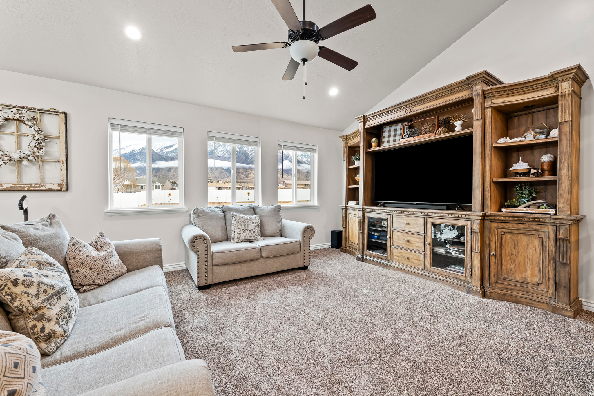 NEBO VALE - Residential