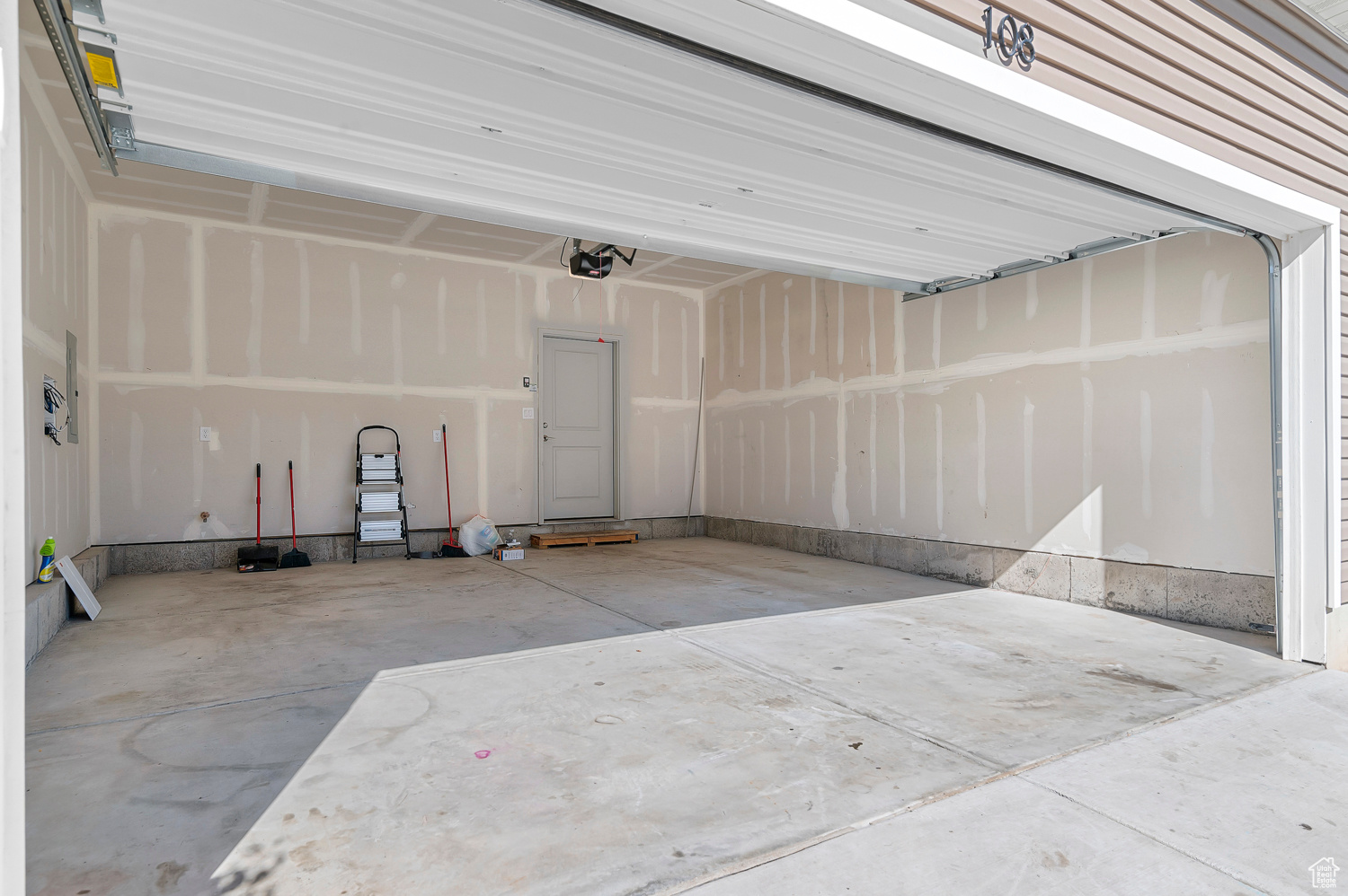 WANDER - Residential Income