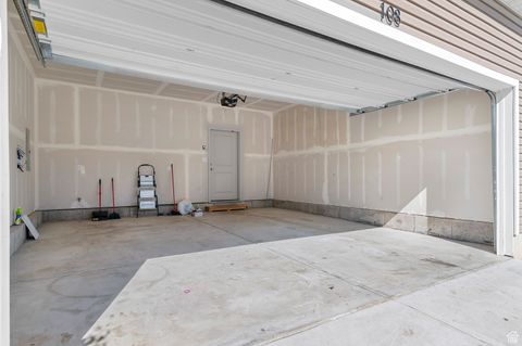 Tiny photo for 108 E FAIRMONT PL, Saratoga Springs, UT 84045 (MLS # 2117649)