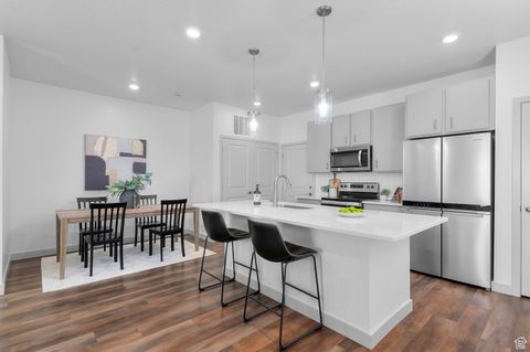 Tiny photo for 108 E FAIRMONT PL, Saratoga Springs, UT 84045 (MLS # 2117649)