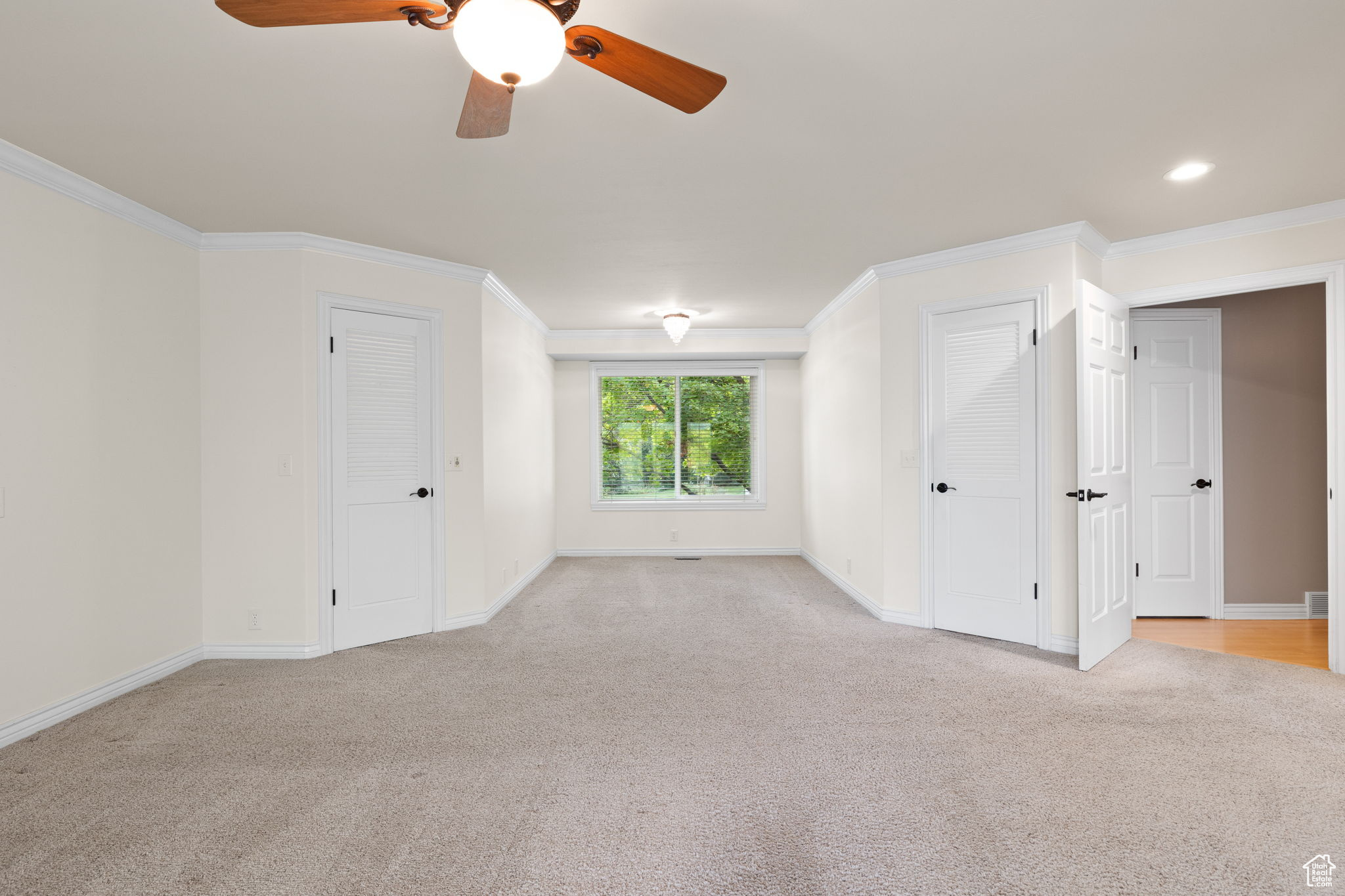 WILLOWCREEK HOLLOW ESTATES - Residential