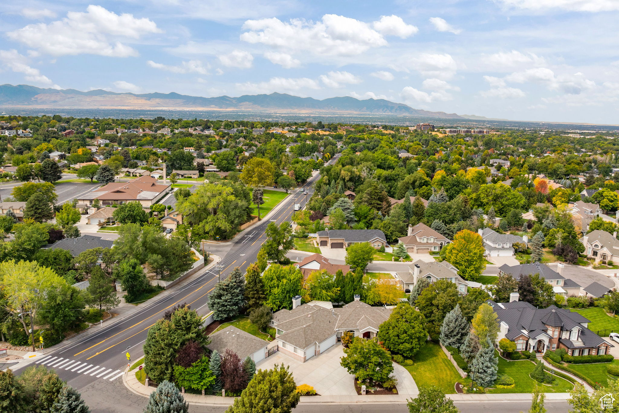 WILLOWCREEK HOLLOW ESTATES - Residential