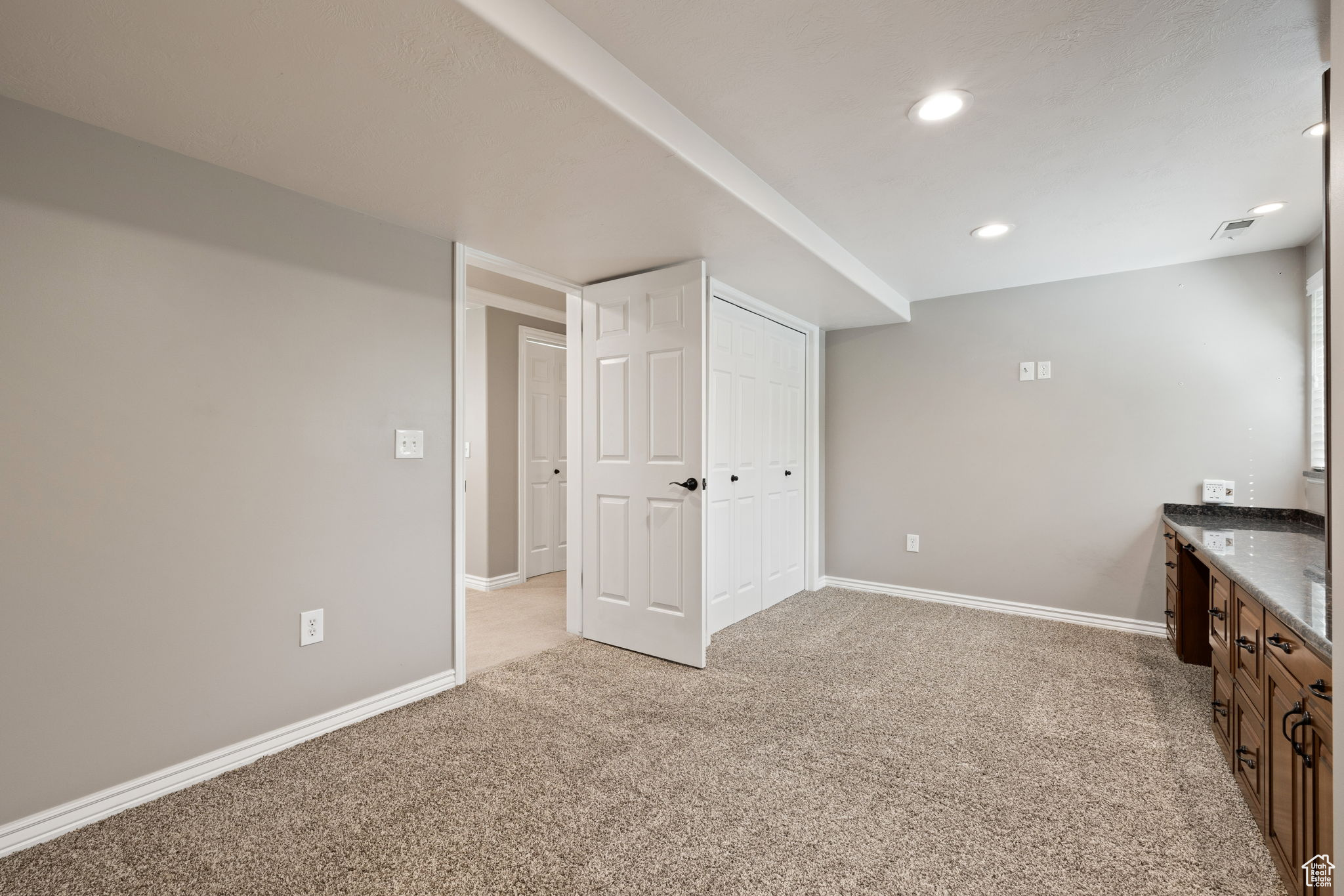 WILLOWCREEK HOLLOW ESTATES - Residential