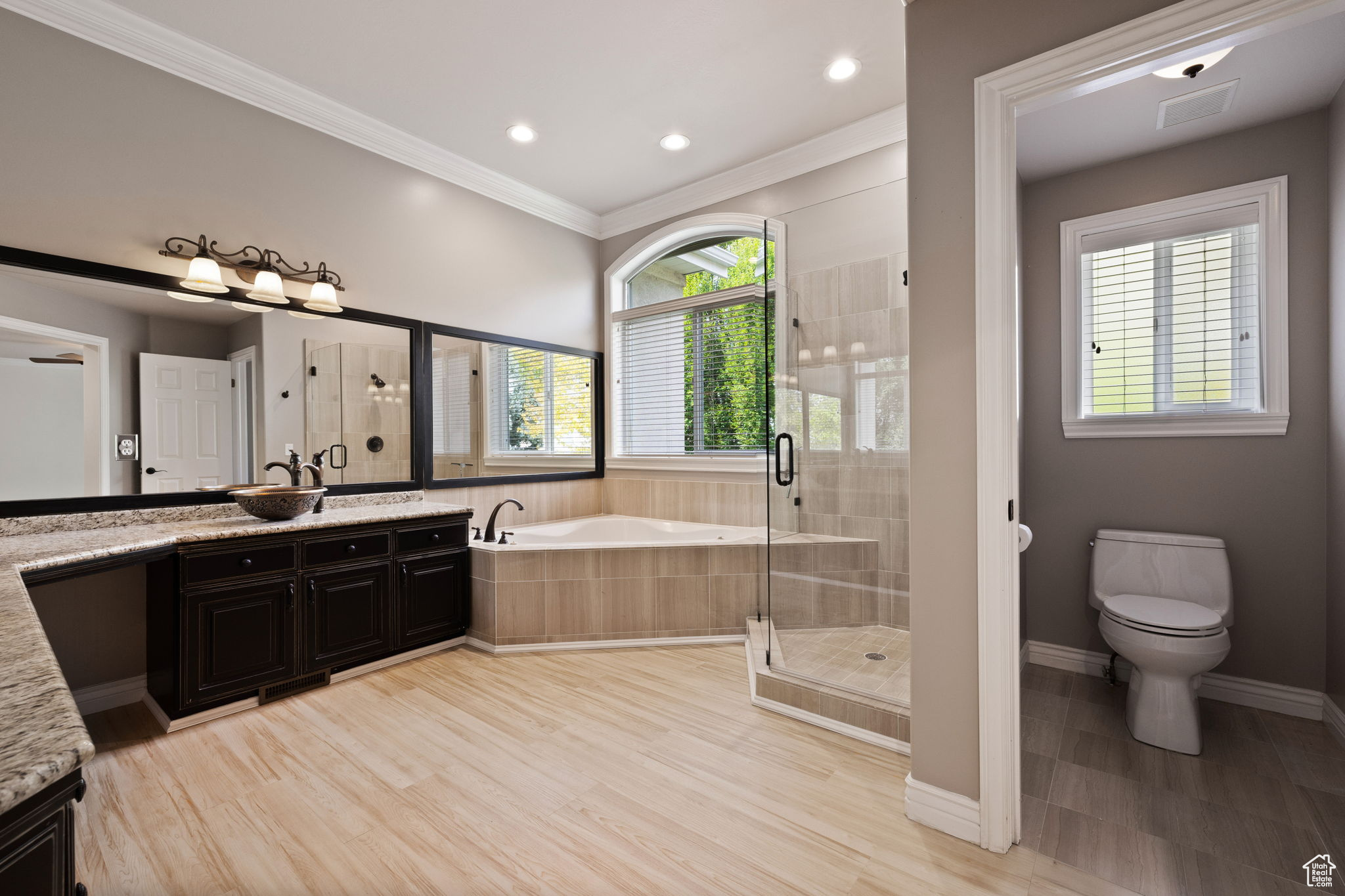 WILLOWCREEK HOLLOW ESTATES - Residential