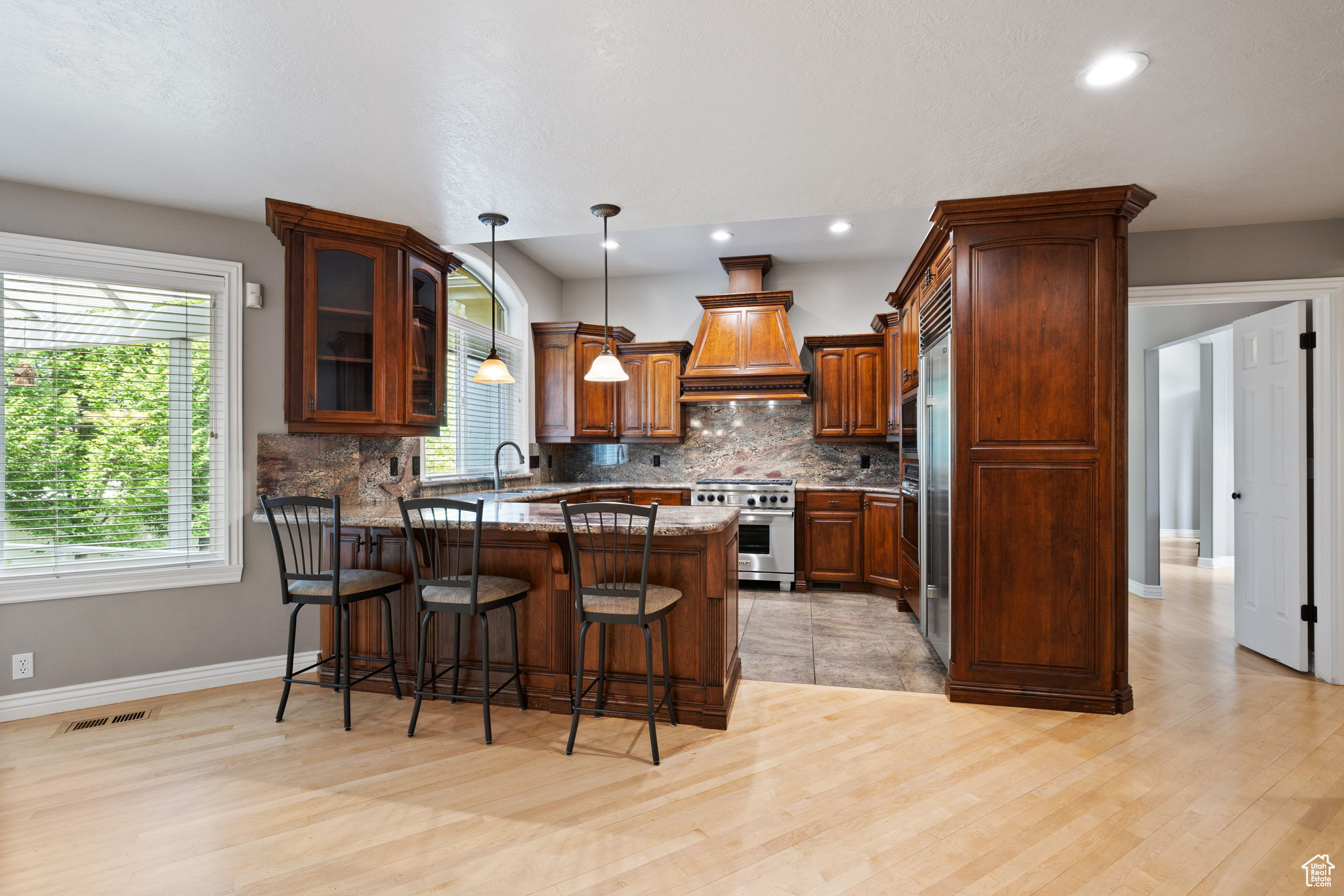 WILLOWCREEK HOLLOW ESTATES - Residential