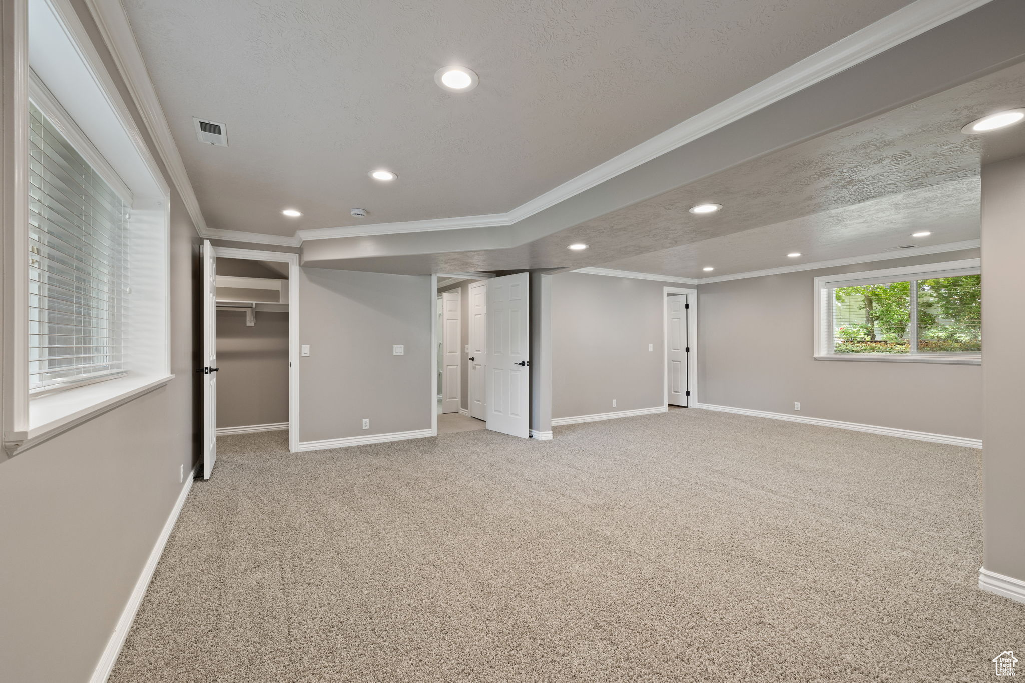 WILLOWCREEK HOLLOW ESTATES - Residential