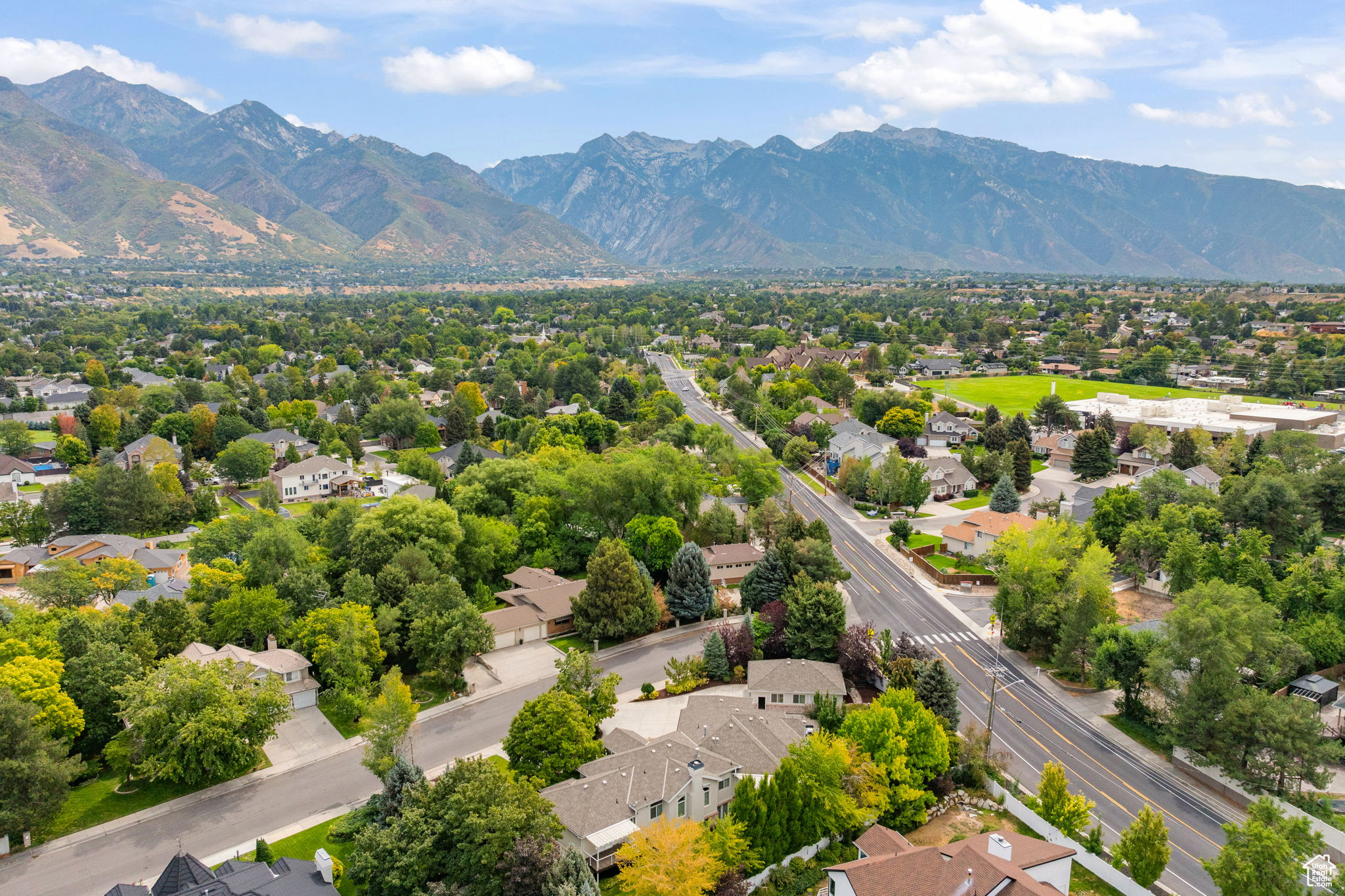 WILLOWCREEK HOLLOW ESTATES - Residential