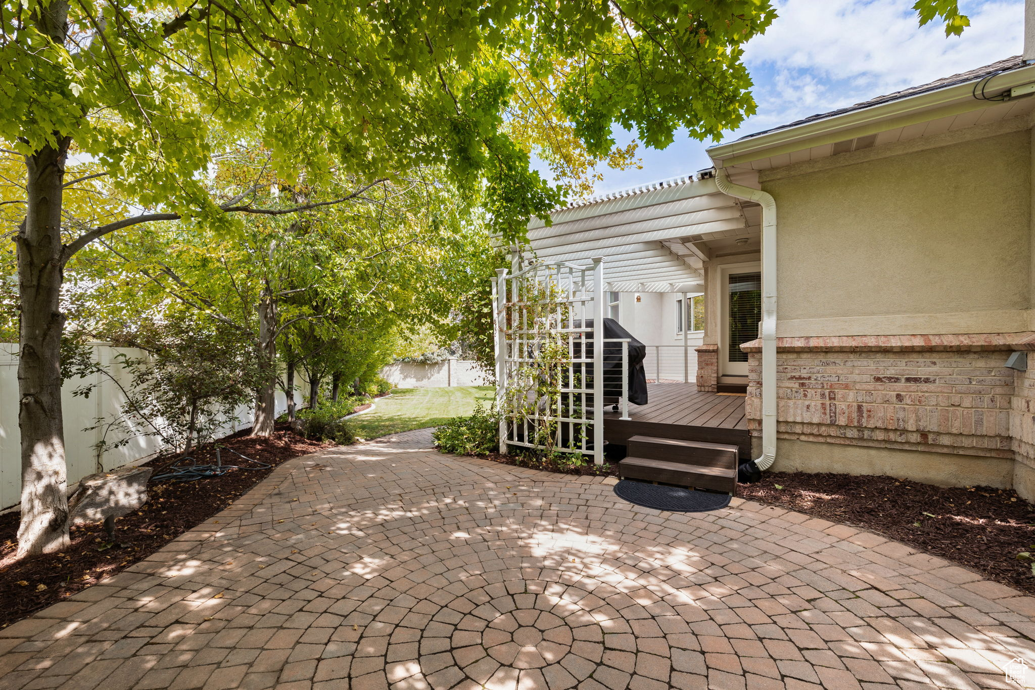 WILLOWCREEK HOLLOW ESTATES - Residential