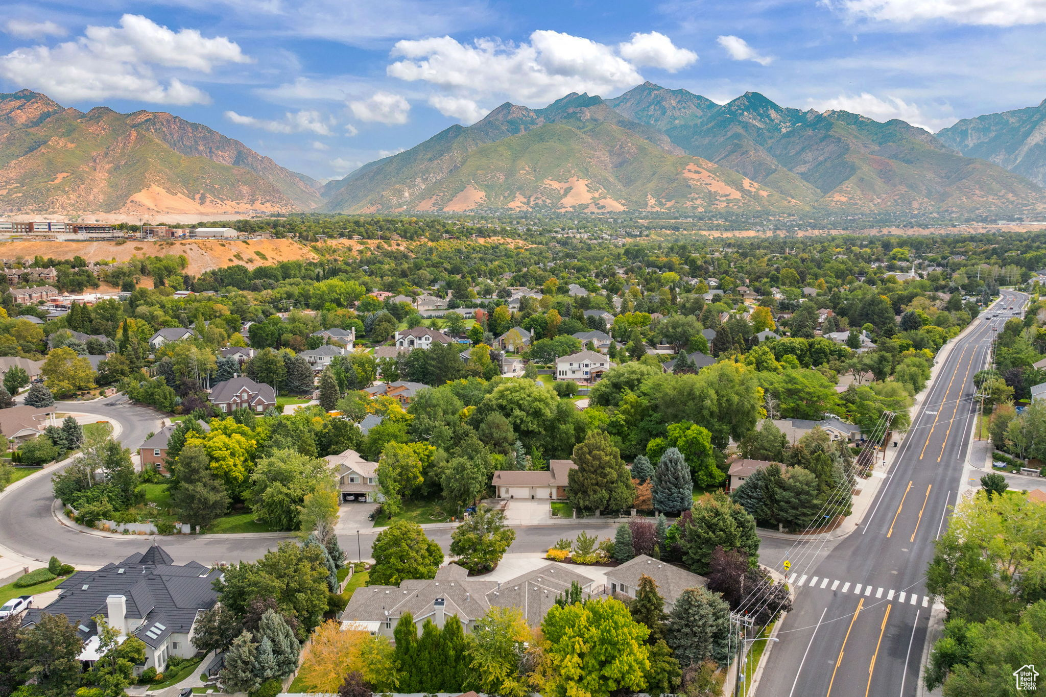 WILLOWCREEK HOLLOW ESTATES - Residential