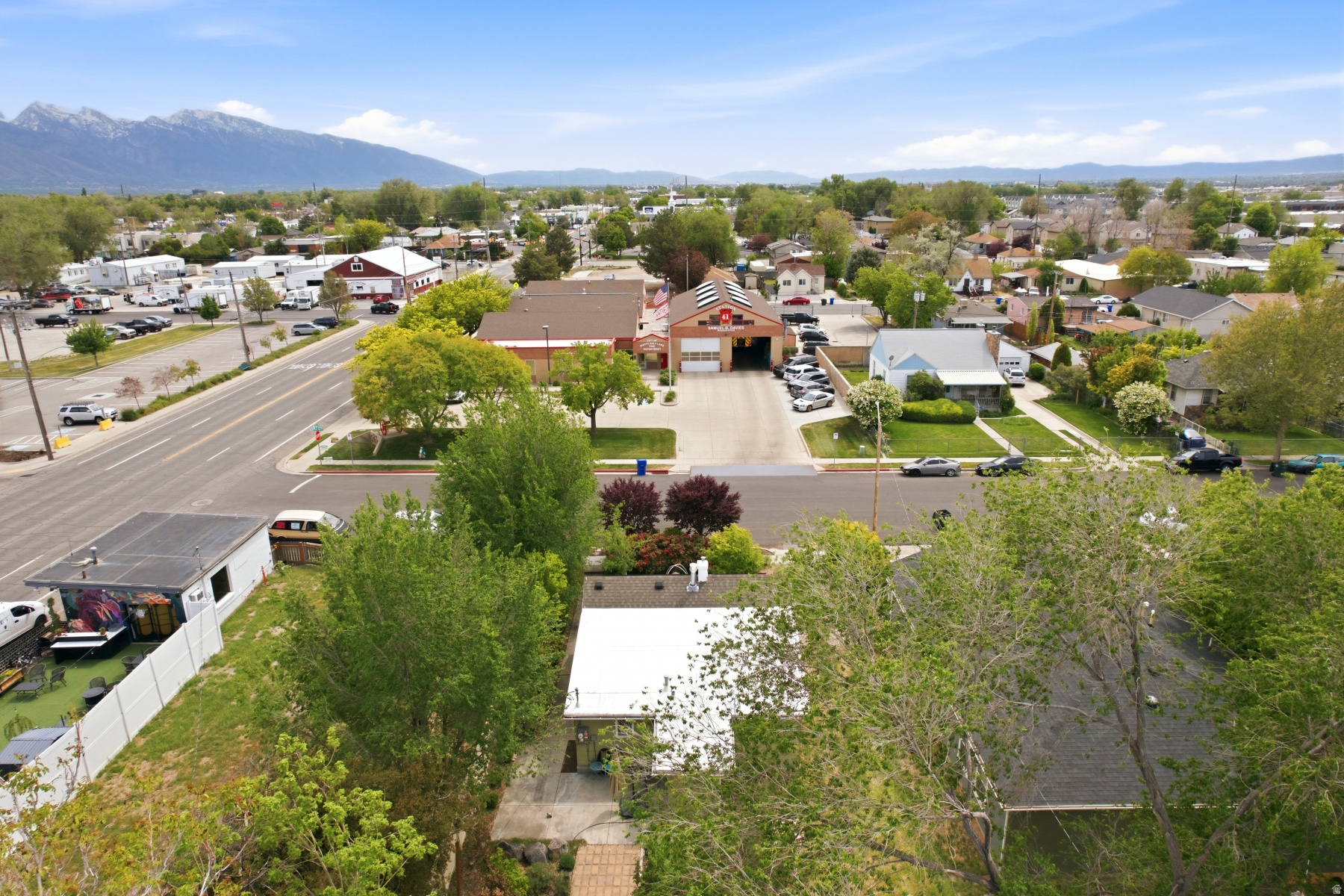 SOUTHGATE PARK - Residential
