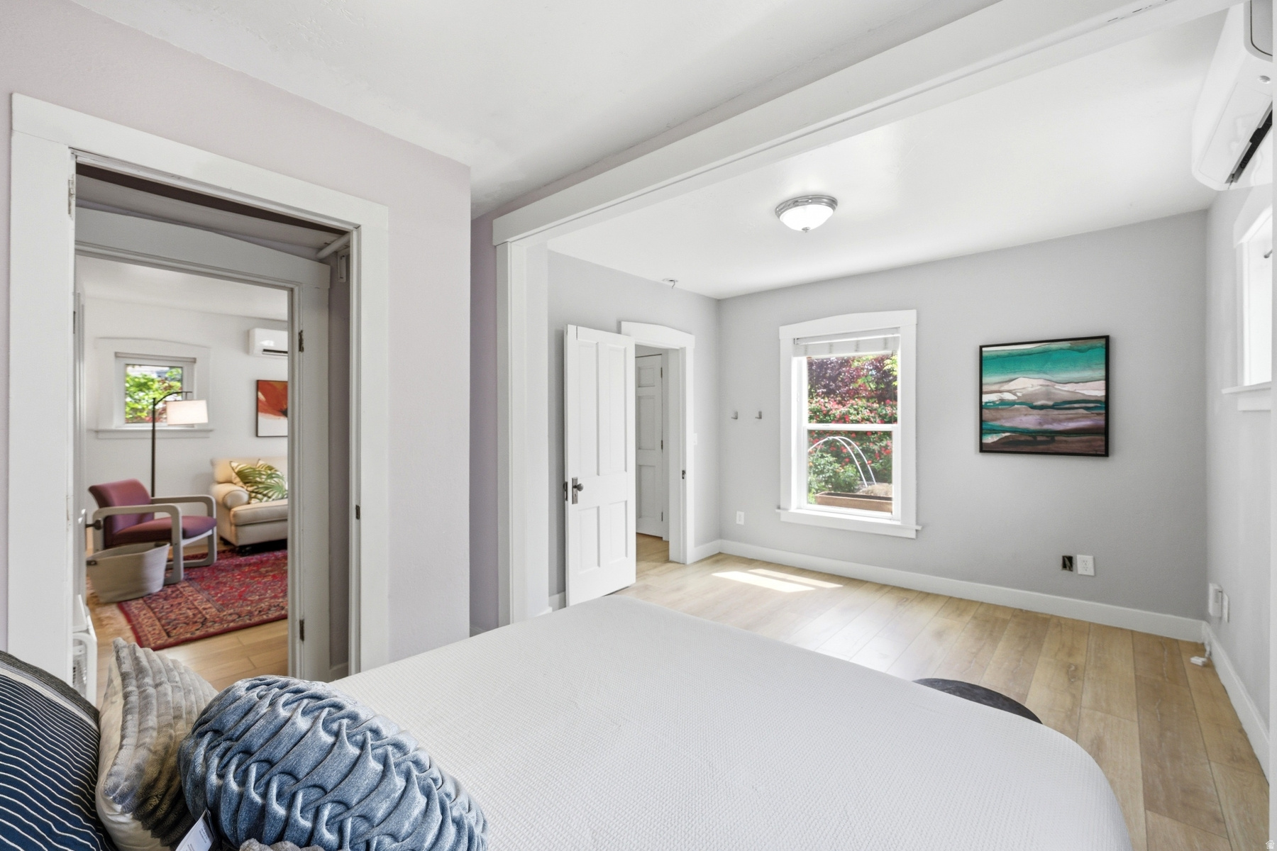 SOUTHGATE PARK - Residential