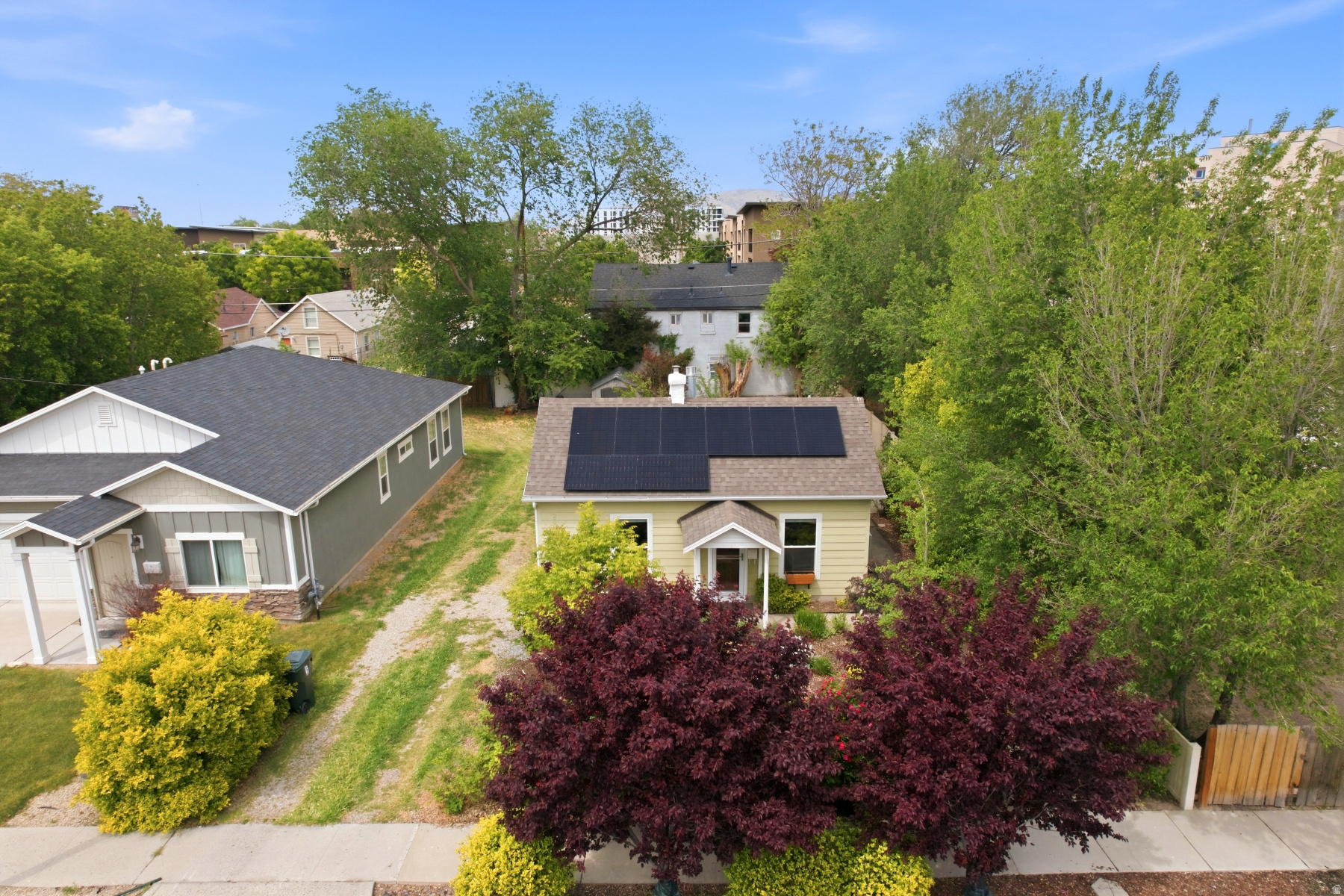SOUTHGATE PARK - Residential
