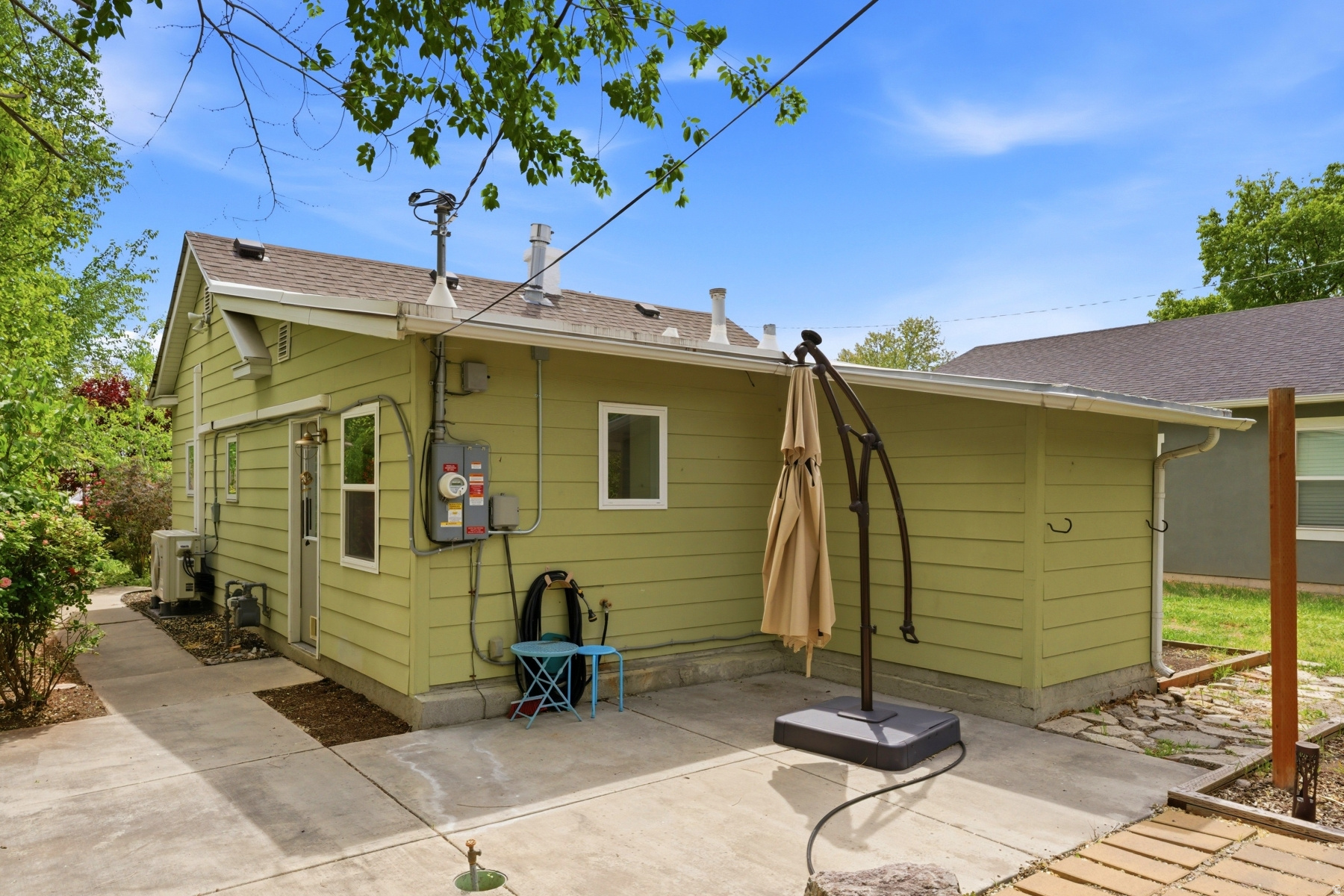 SOUTHGATE PARK - Residential