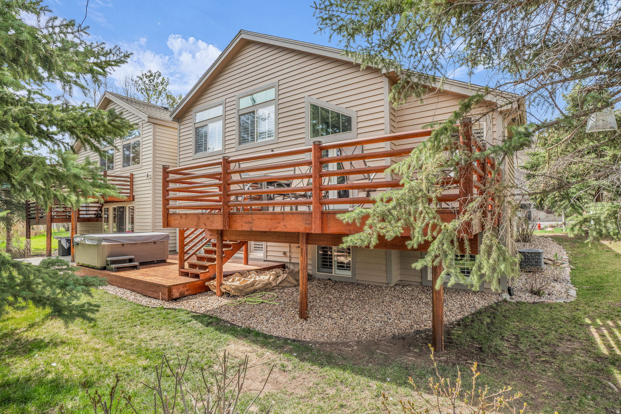 7496 BROOK HOLLOW LOOP RD