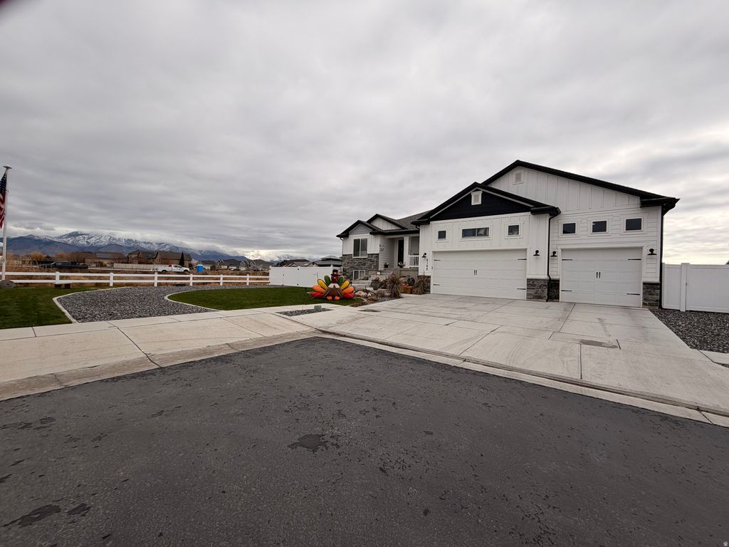 Photo of 2168 S 3940 W, Taylor, UT 84401 (MLS # 2123253)
