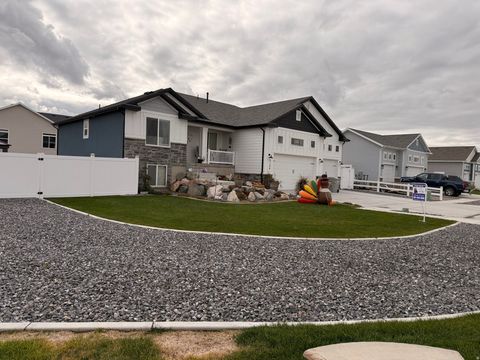 Tiny photo for 2168 S 3940 W, Taylor, UT 84401 (MLS # 2123253)