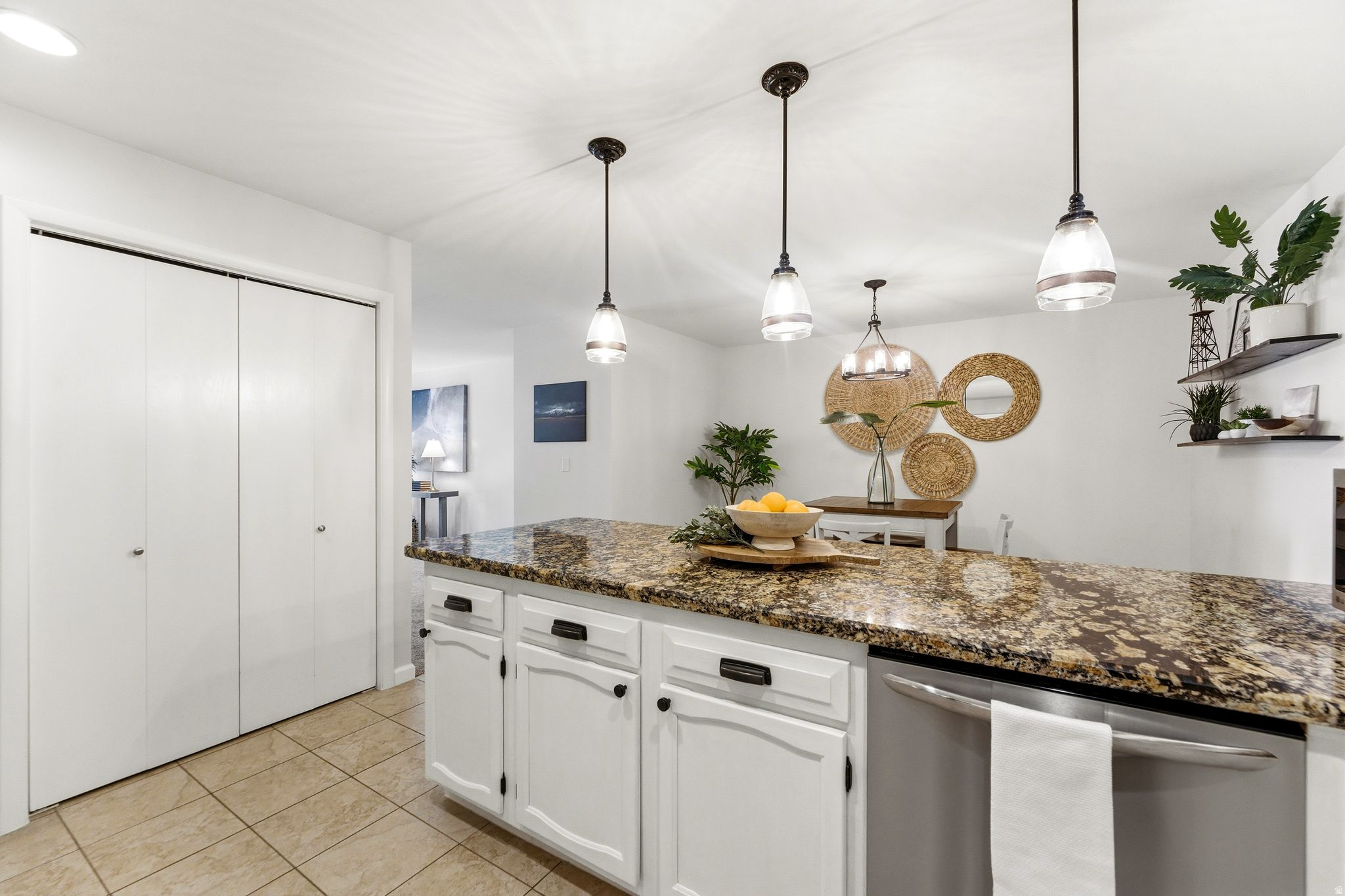 HOLLADAY MEADOWS - Residential