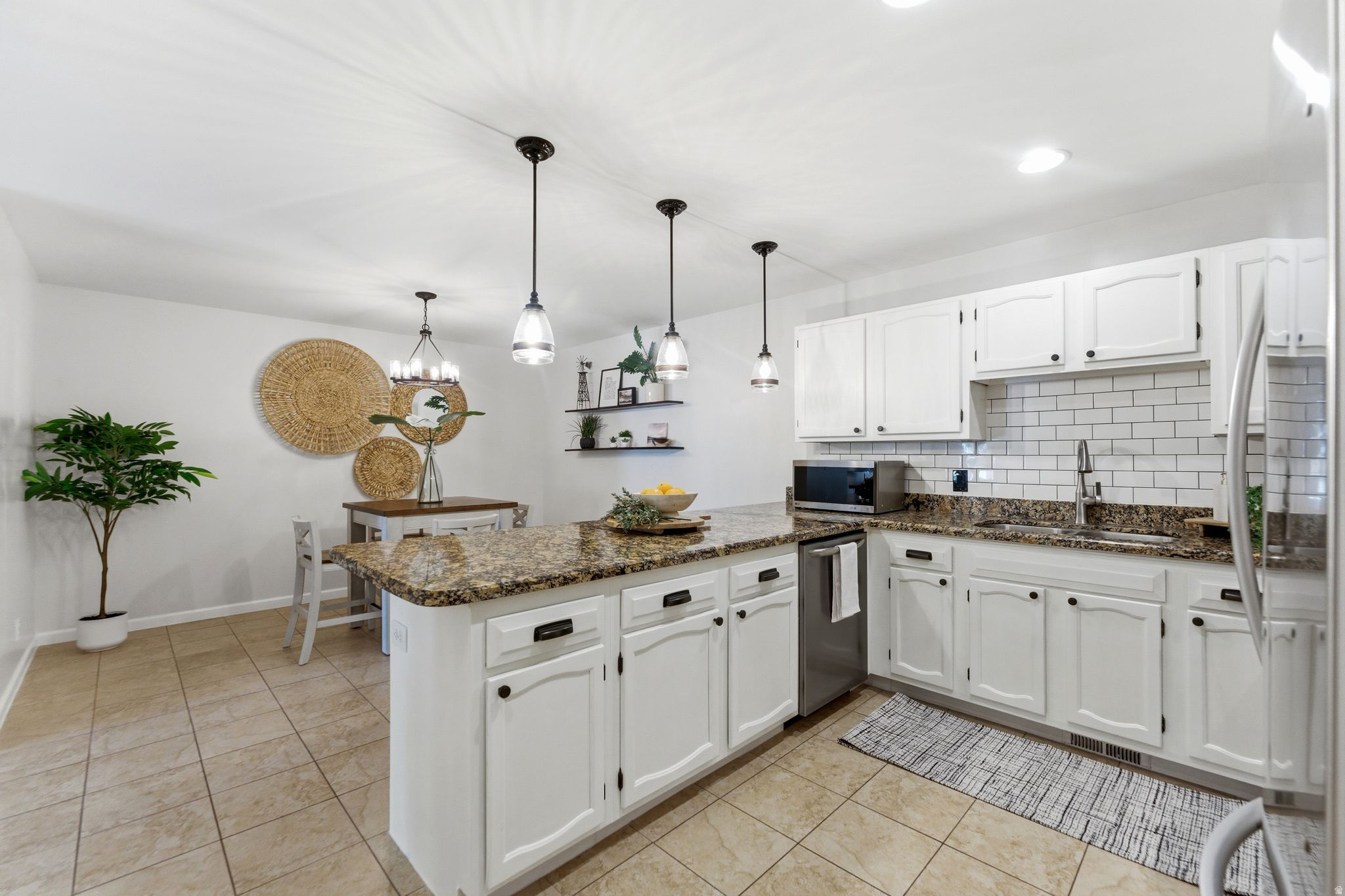 HOLLADAY MEADOWS - Residential