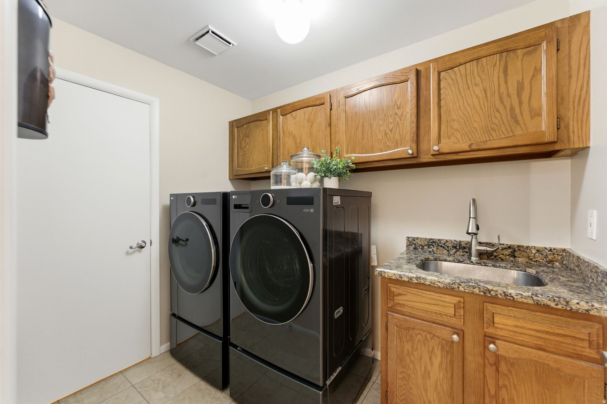 HOLLADAY MEADOWS - Residential